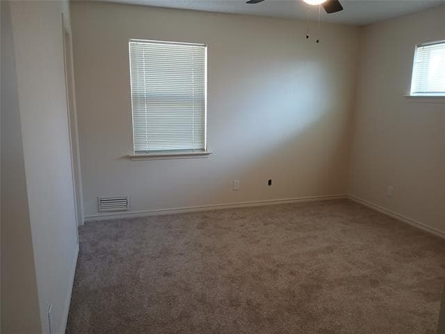 Photo - 910 Worcester Ln