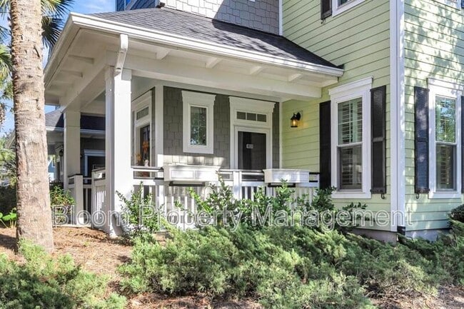 Photo - 1225 Blakeway St