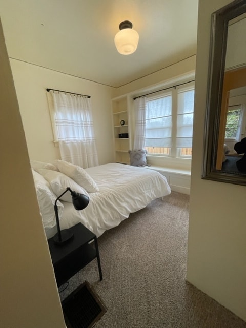 Building Photo - 437 NW 6th St Unit #2 - Full-Double Bed