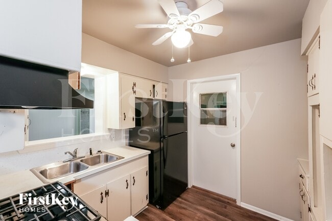 Photo - 619 S Alexander Ave