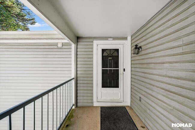 Photo - 1483 Keys Crossing Dr NE