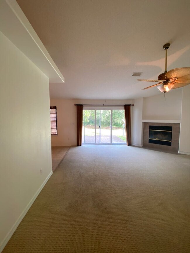 Photo - 1922 Everglades Dr