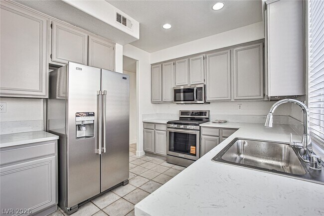 Photo - 4823 Sangay Way