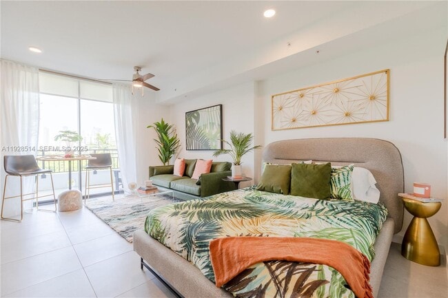 Photo - 1005 Spring Garden Rd Unit 705