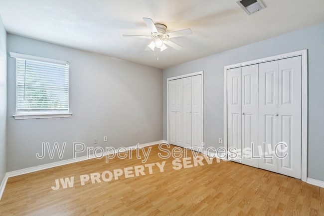 Photo - 3228 Lake Trail Dr