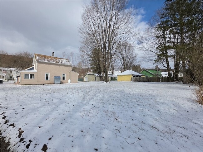 Photo - 9 Factory St