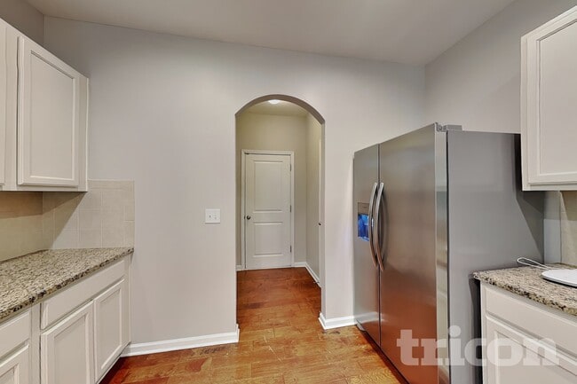216 Stillwood Dr