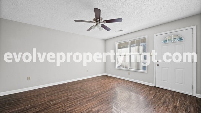 Photo - 3712 Firethorne Dr House