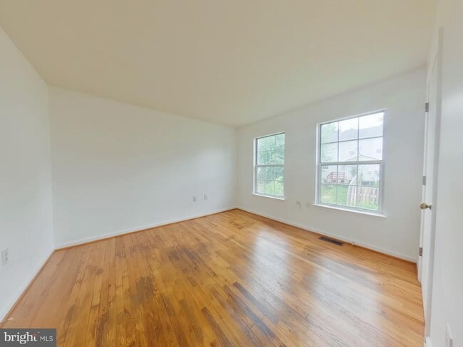 Photo - 118 Parkside Dr
