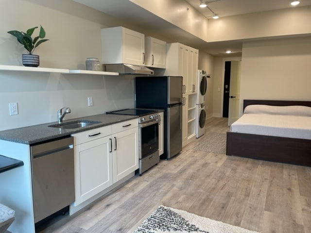 Photo - Beautiful Studio and One Bedrooms West Grand Neighborhood