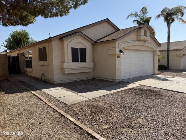 Building Photo - 4019 W Fallen Leaf Ln Rental