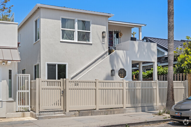 Building Photo - 23 Rose Ave Unit 23 Rental