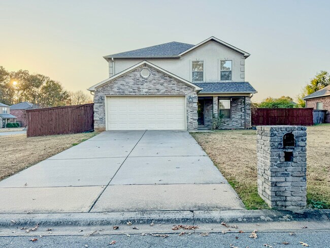 Photo - 36 Talladega Loop