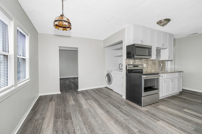 Photo - 98 School St Unit 2R