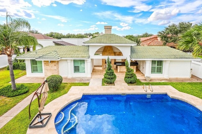 Photo - 314 Bordeaux Dr