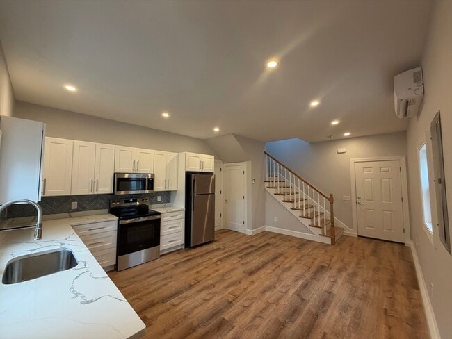 Photo - 51 Whittier Rd Unidad 2