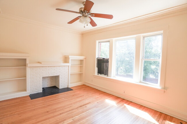 Photo - 1250 W Montrose Ave Unit 131