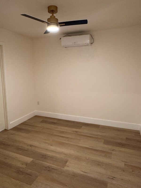 Photo - 410 Randall St