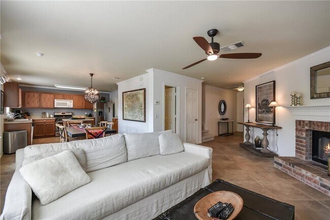 Photo - 2206 John Tee Dr House