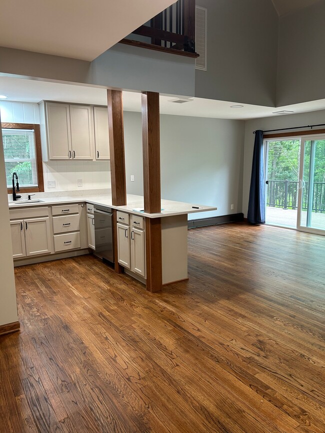 Photo - 207 Fairview Rd