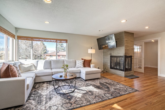 Photo - 10490 W Dakota Ave