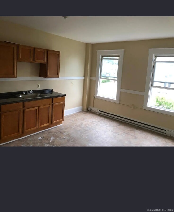 Photo - 415-417 East St Unit 2S