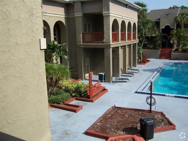 Building Photo - 455 Wymore Rd Unit 202 Rental