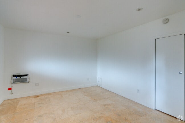 Dormitorio n.o 101 - 1316 NE 105th St