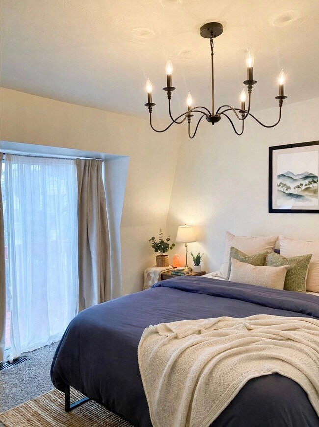 8272 Williamsburg Park Cir