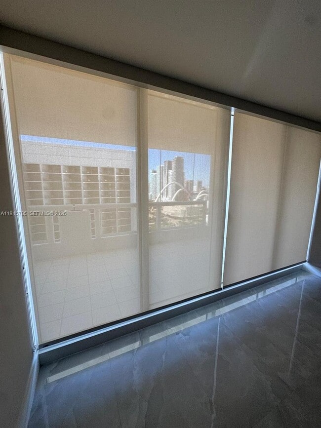 Photo - 1717 N Bayshore Dr Unidad A-3242