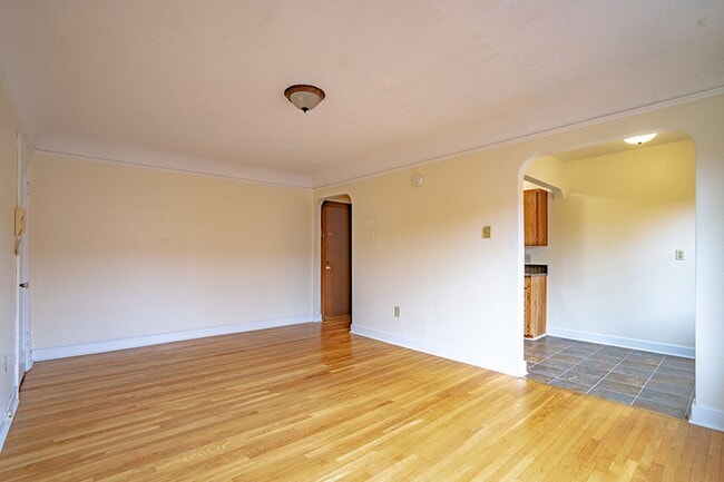 Photo - Stanford Arms Apartments