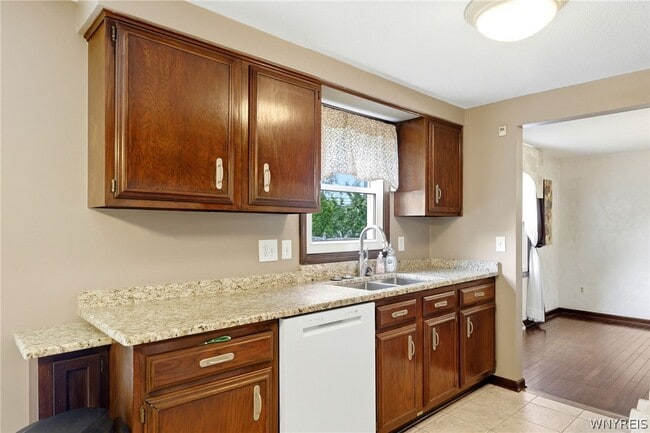 Photo - 306 Sagewood Terrace