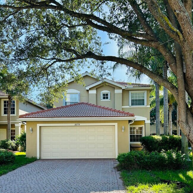 Building Photo - 10779 Paperbark Pl Rental