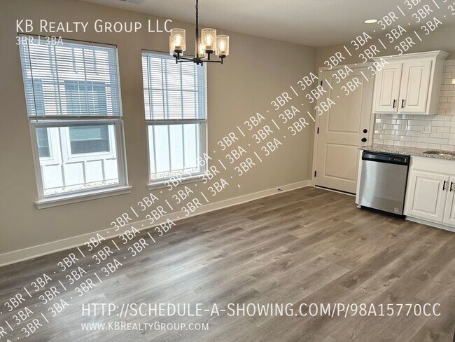 Photo - Brand New 3 Bed Duplex in Downtown Blue Sp...