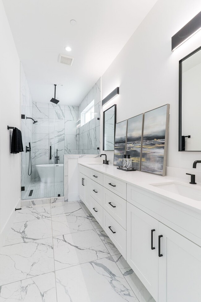 Photo - 5703 Dolores St