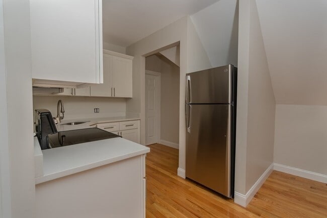 Building Photo - 11 Park St Unit 3