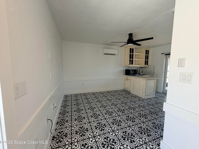 Photo - 1454 Guava Ave