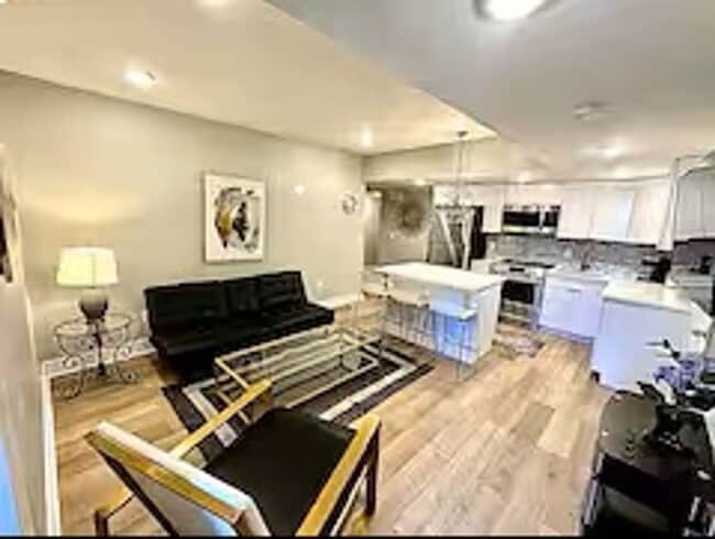 Building Photo - 1608 Atlantic Ave Unit 2nd floor