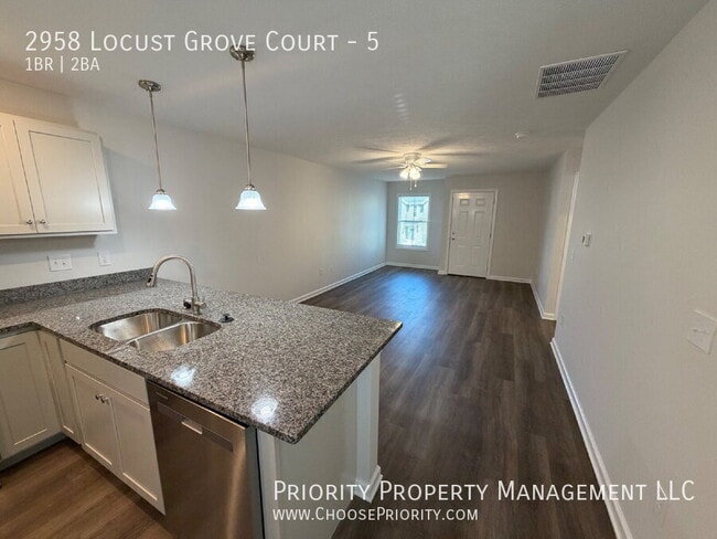 Photo - 2958 Locust Grv Ct Unit 5