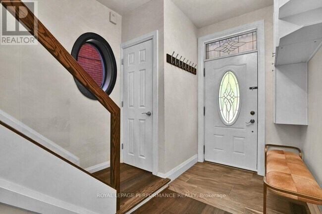 Photo - 168 Stewart St
