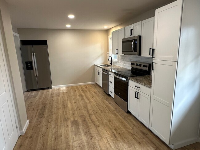 Photo - 220 Garrett Rd