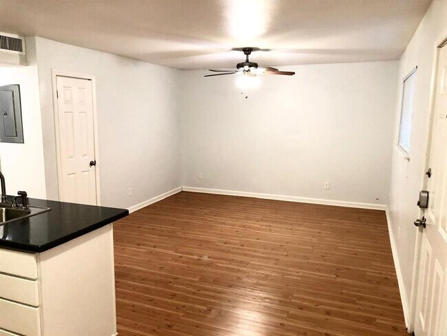Photo - 2301 Ohlen Rd Unit 211