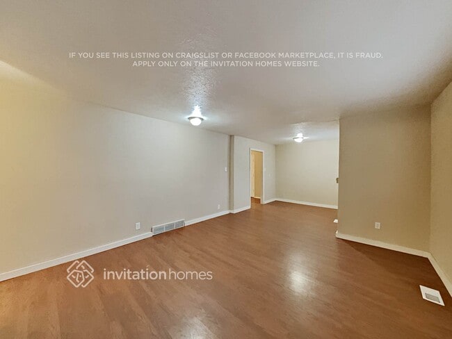 Photo - 9240 Wigham St