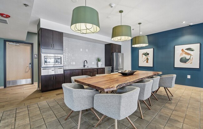 Photo - Park Avenue West