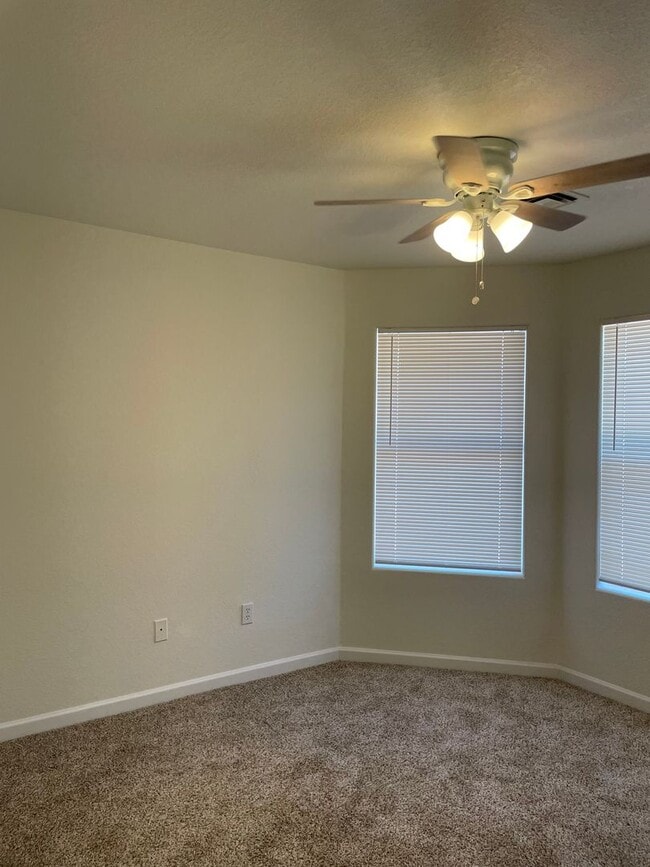 Photo - 1171 Regency Dr