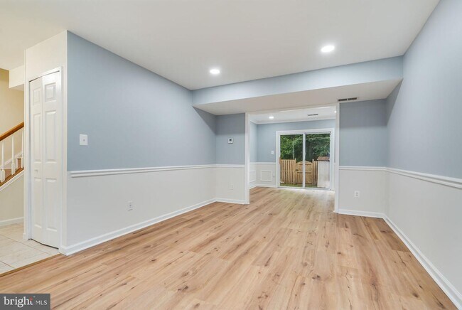 Photo - 9302 Humphries Dr