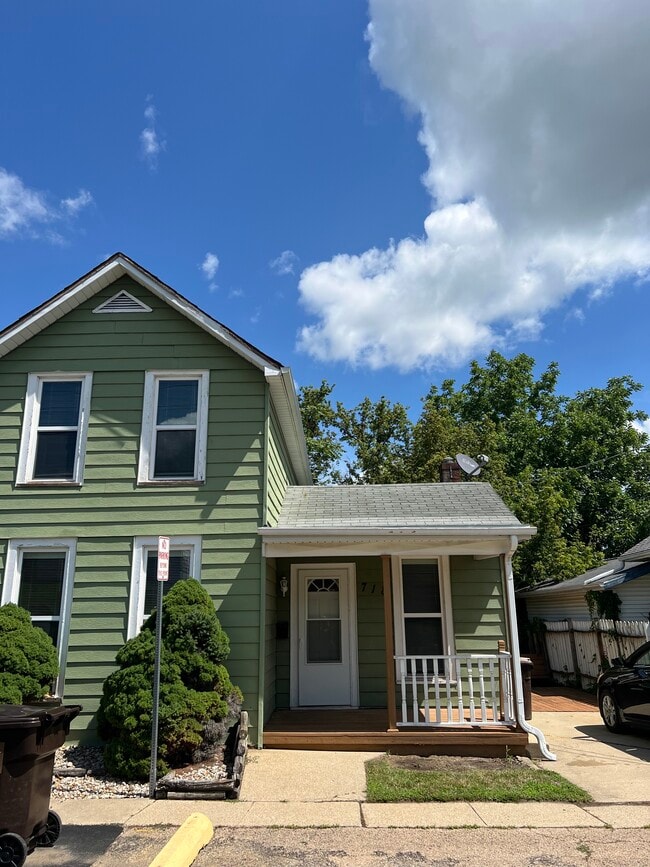 Photo - 718 W Alsop St House