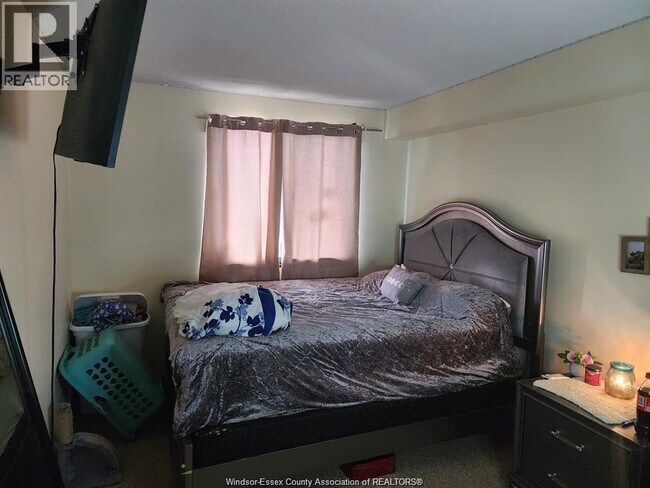 Photo - 150 Park St W Unit 811