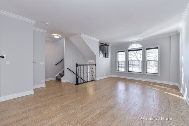 Photo - 850 Shandrew Dr