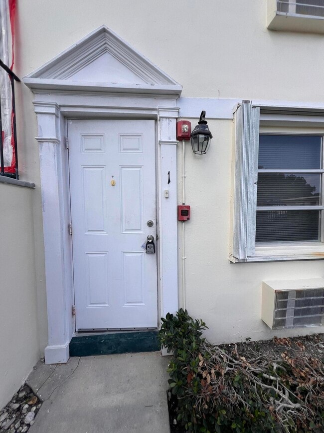 Photo - 101 S Golfview Rd Unit 1